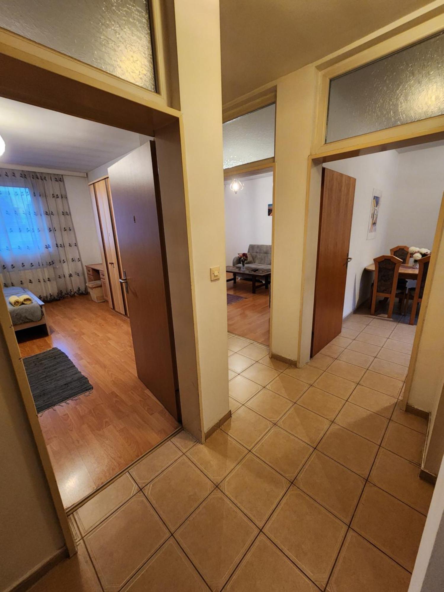 City Park Apartments Приштина Екстер'єр фото