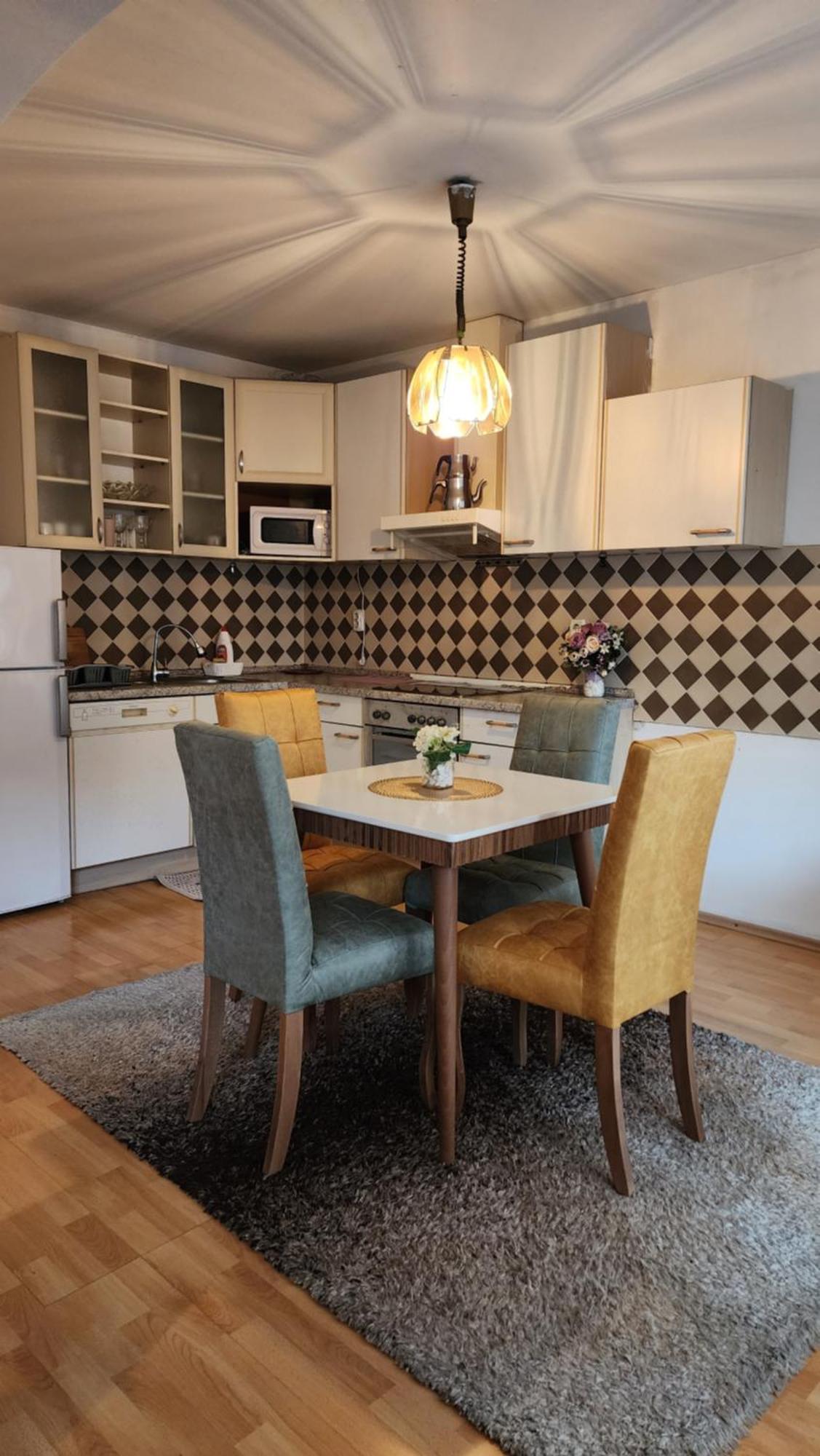 City Park Apartments Приштина Екстер'єр фото