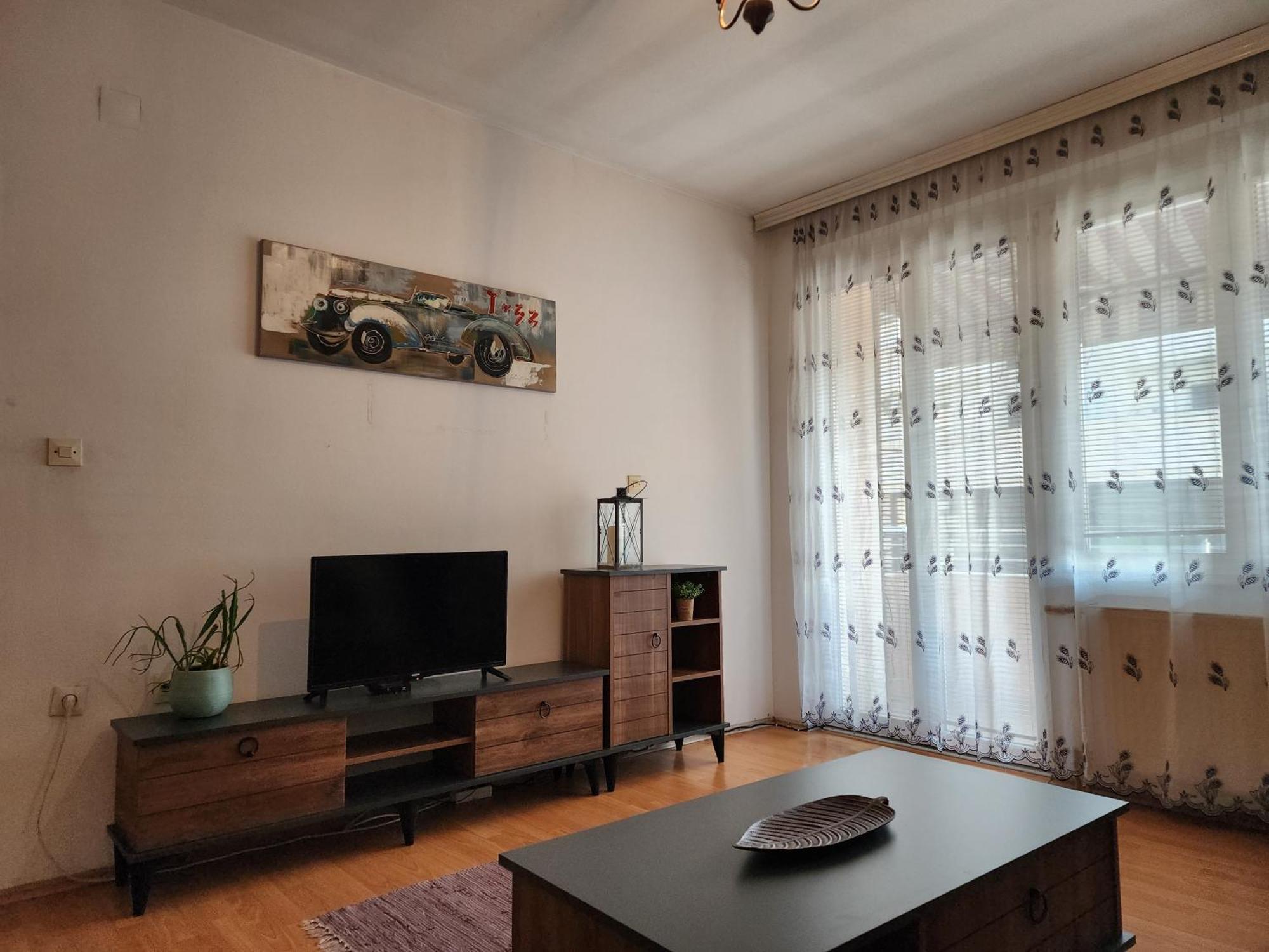 City Park Apartments Приштина Екстер'єр фото